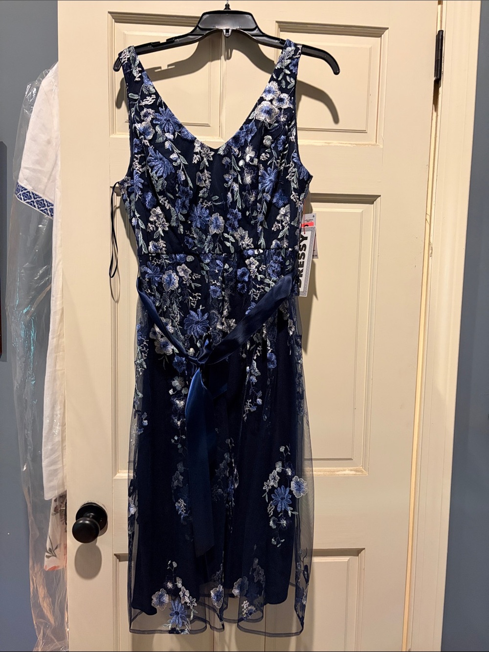 Navy Blue Floral Embroidered V-Neck Midi Dress - Picture 2 of 4